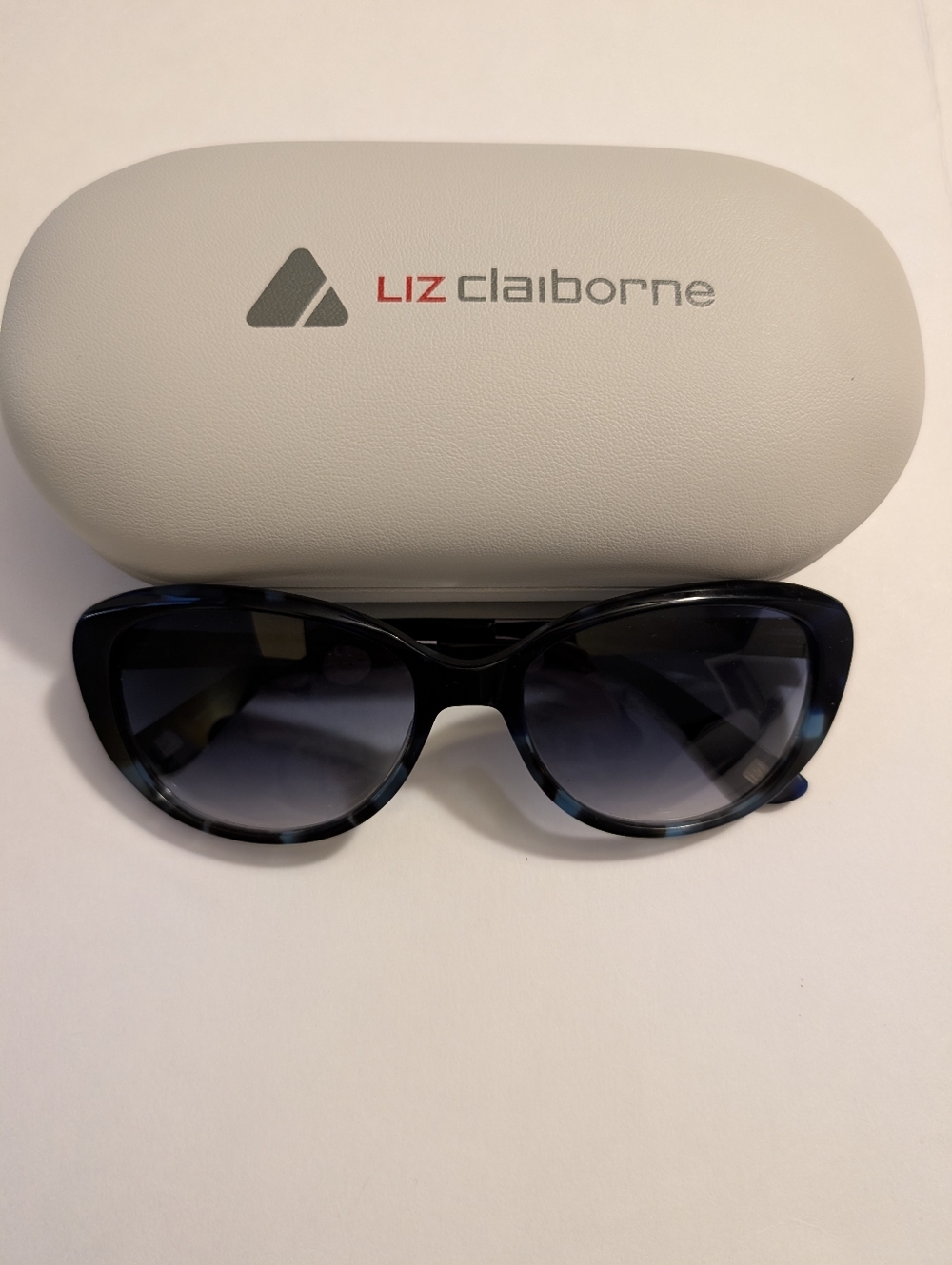 Liz Claiborne L 571/S Sunglasses New Retails $98